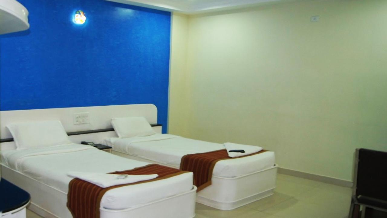 Vaishnavi Group Of Hotels Hyderabad Bagian luar foto