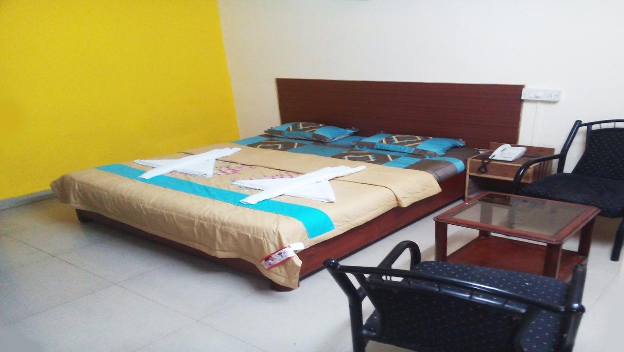Vaishnavi Group Of Hotels Hyderabad Bagian luar foto