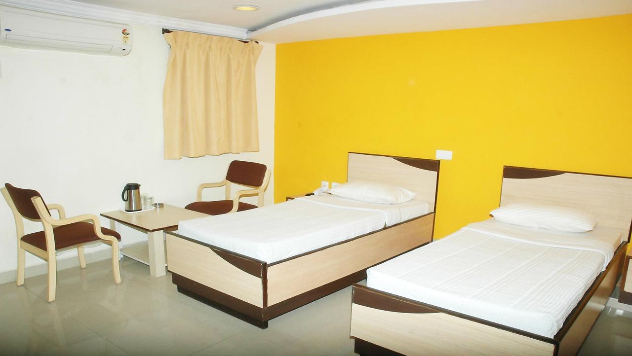 Vaishnavi Group Of Hotels Hyderabad Bagian luar foto
